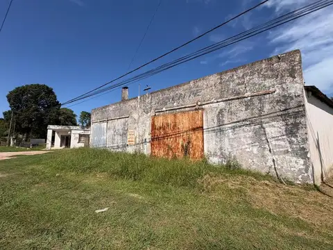 VENTA DE 3 GALPONES CON CASA SOBRE RUTA 11