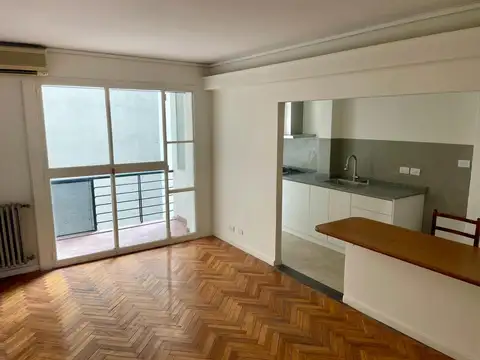2 dormitorios con 2 balcón| Luminoso | Av. Las Heras y Junín