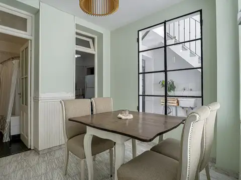 Depto Tipo Casa en Venta de 5 ambientes