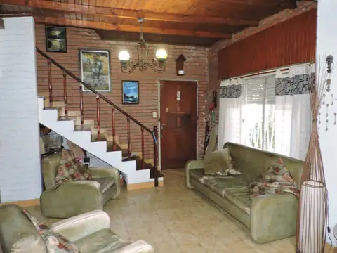 Depto Tipo Casa en Venta de 4 dormitorios
