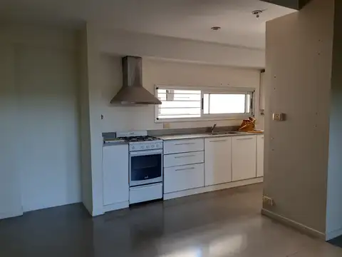 Departamento en Alquiler con 1 cochera