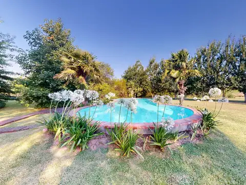 Casa en Venta con 2 cocheras