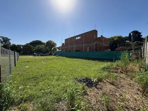 Terreno en Venta 26  mts Fondo