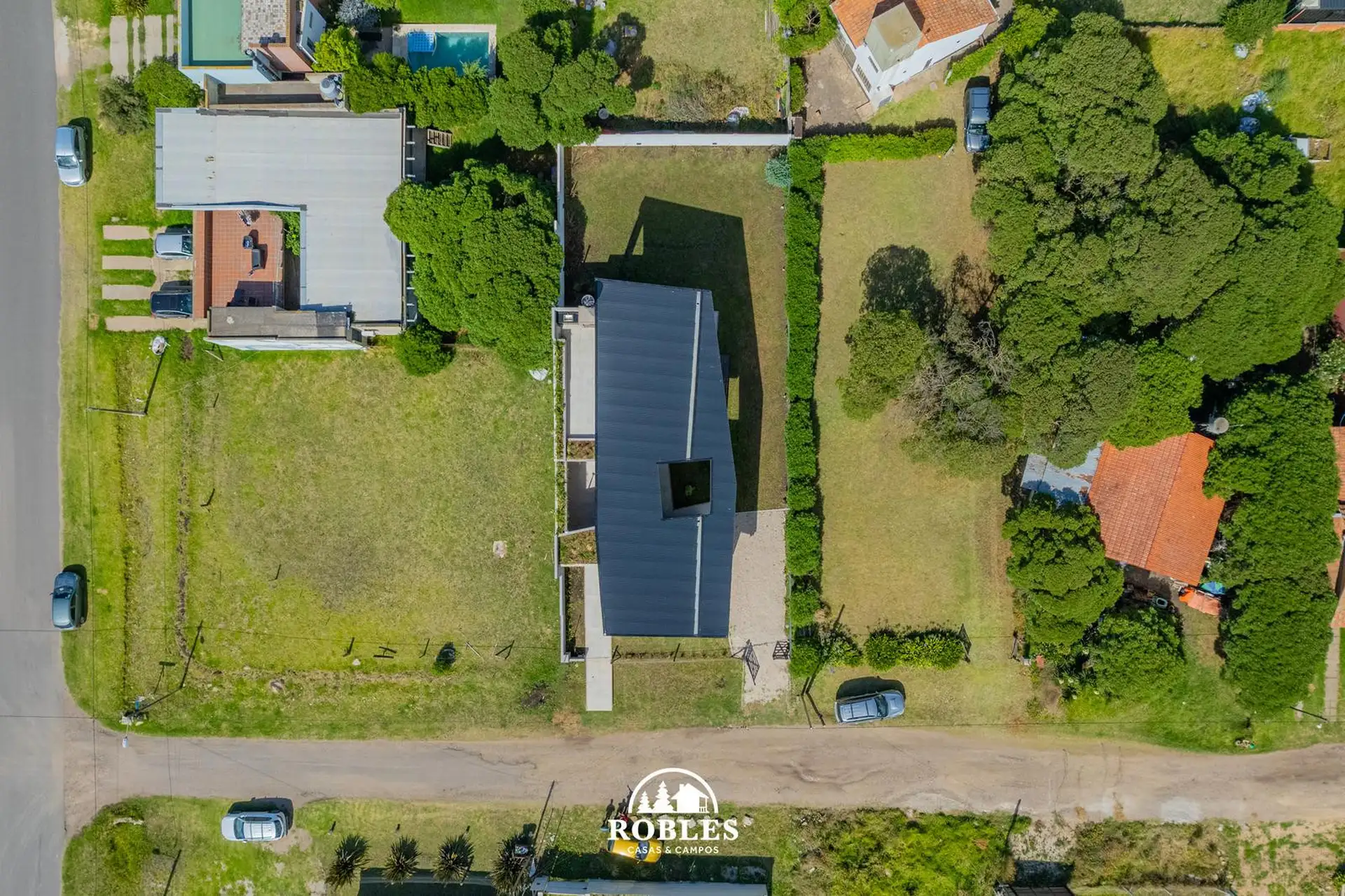 Residencia de diseño en el entorno de Los Acantilados