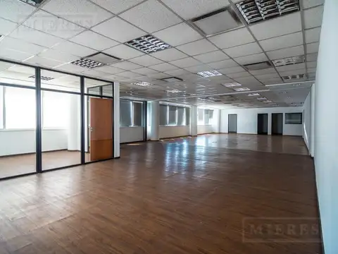 Oficinas en Alquiler sobre Panamericana y Malaver - Vicente López
