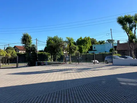 Av Senador Moron 2100, Piso 1