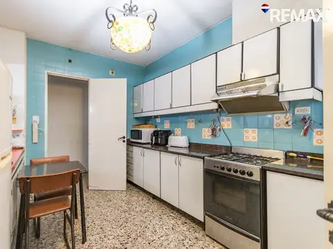 Departamento 4 ambientes con 2 baños