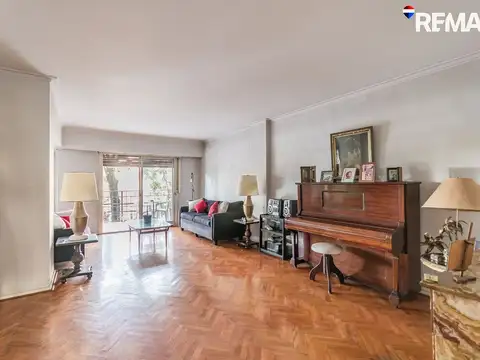 VENTA PISO 4 AMB C/DEP, BALCON, COCHERA EN FLORES