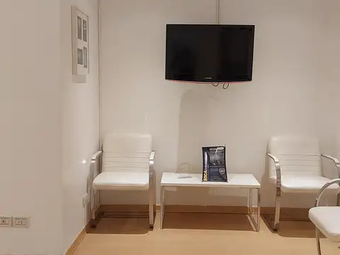 Oficina Monoambiente con 4 baños