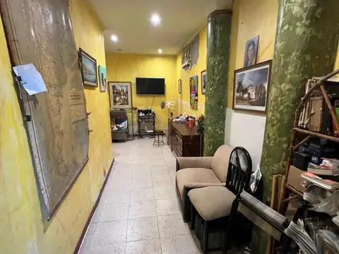 Casa 3 amb con cochera y parque, ubicado en Alvarez Thomas 642 Lomas de Zamora