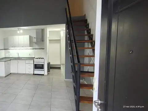Depto Tipo Casa en Alquiler de 2 ambientes