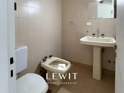 Departamento 8 ambientes con 1 baño