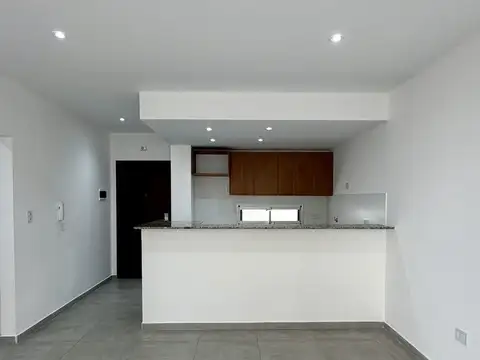 Departamento de 2 dormitorios en venta en La Plata sobre Calle 12 [Cod: 7450-242]