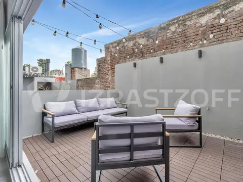 Departamento en venta en San Telmo. Dos ambientes con terraza. Muy luminoso