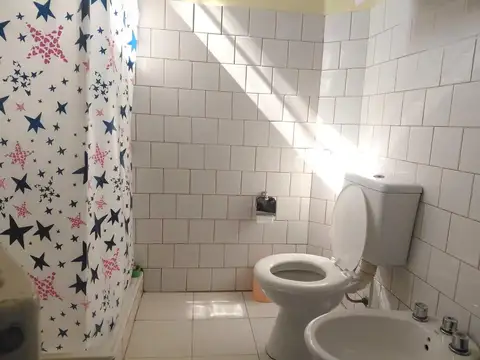 DEPARTAMENTO MUY LUMINOSO BAJAS EXPENSAS 