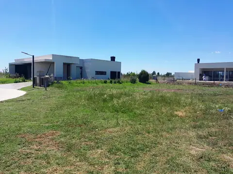 Terreno en Venta 30  mts Fondo