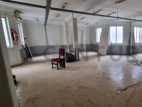 VENTA DEPARTAMENTO 4 AMBIENTES 130m2 - IDEAL PARA REFACCIONAR A VIVIENDA/OFICINA