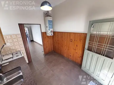 Casa 3 ambientes con 1 baño