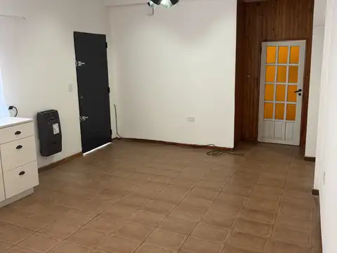 Depto Tipo Casa en Alquiler de 4 ambientes