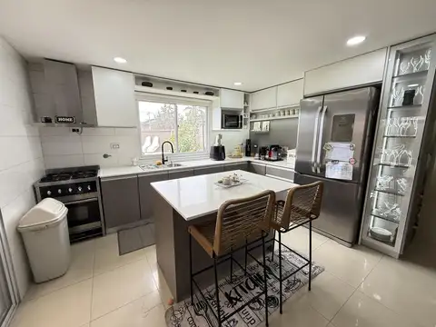 Casa en Venta en Jardines de Escobar, USD 160.000