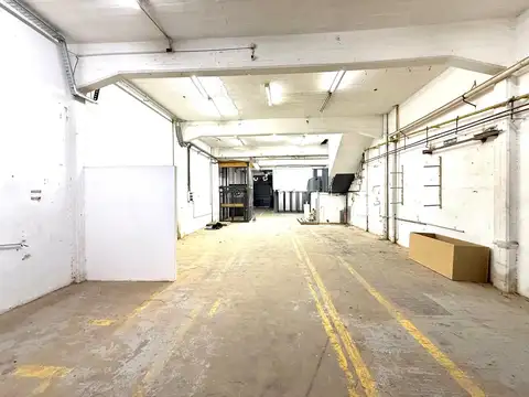 Galpon en Alquiler 8  mts Frente