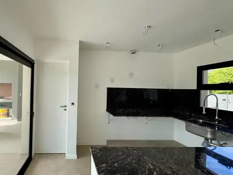 Casa en Venta al Oeste