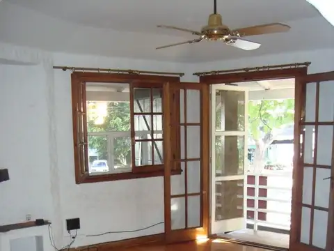 Depto Tipo Casa en Alquiler de 3 dormitorios