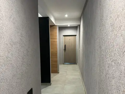 José Pedro Varela 5000, Piso 1