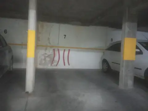 Cochera en Abasto