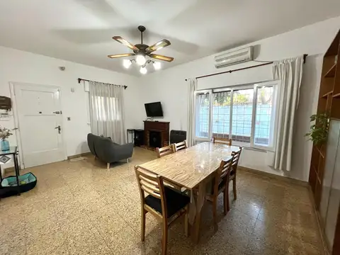 Casa 4 ambientes en venta en Martinez