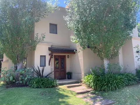 Excelente casa en El Atardecer Rincon de Milberg