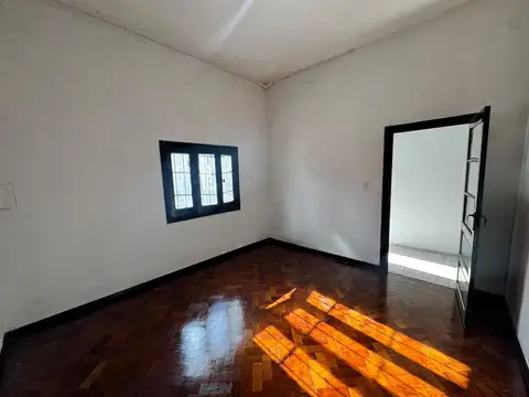 Depto Tipo Casa en Alquiler de 2 dormitorios