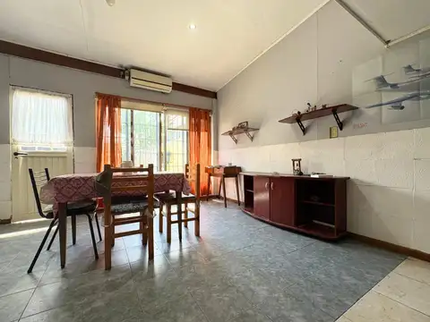Casa 5 ambientes con 3 baños