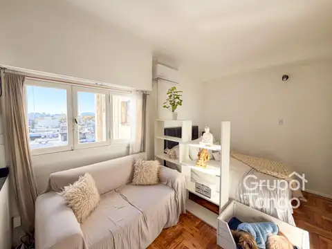 Venta Departamento Parque Patricios Monoambiente Quincho Terraza. Reciclado a nuevo.