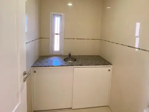 Depto Tipo Casa en Venta en Lobos, USD 80.000