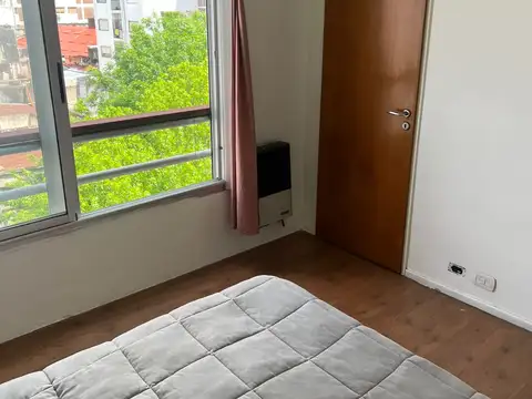 Semipiso 2 ambientes con balcon al frente