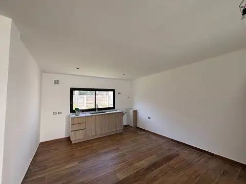 Casa 4 ambientes con 3 baños