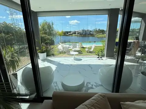 Venta Casa - Barrio Muelles - Puertos del Lago - 5 Ambientes