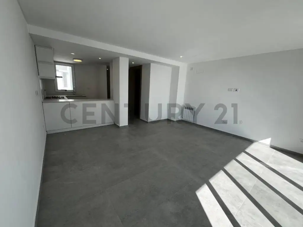 49 e/ 16 y 17 1000, Piso 5