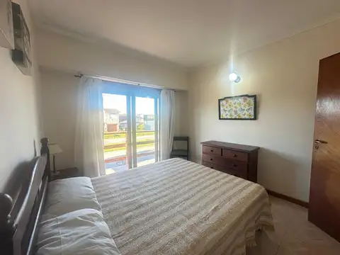 Depto Tipo Casa en Venta de 4 dormitorios