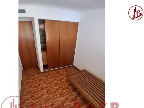 Casa en Alquiler con 1 cochera