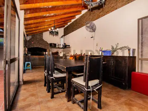 Casa en Venta en General Jose De San Martin, USD 169.000