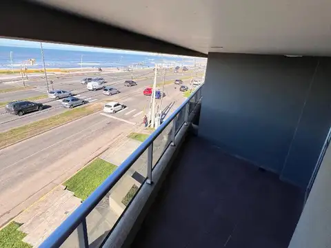 Venta Departamento un ambiente frente al mar