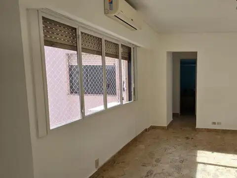 Aristóbulo Del Valle 1700, Piso 4