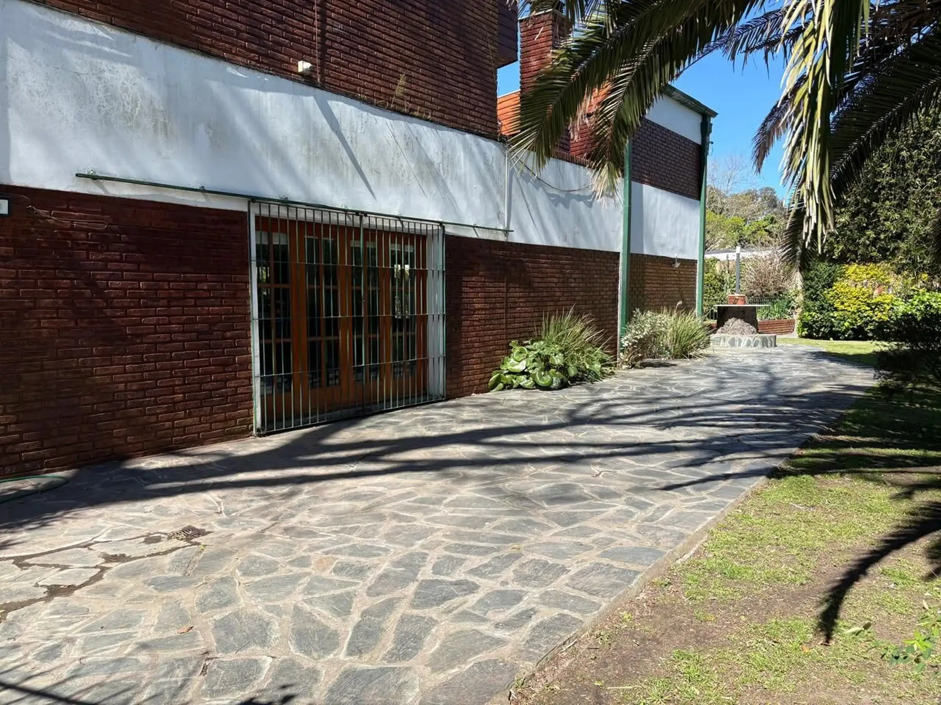 VENTA CHALET DE 6 AMBIENTES EN LA FLORIDA