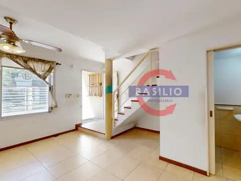 Depto Tipo Casa en Venta en Carapachay, USD 168.000
