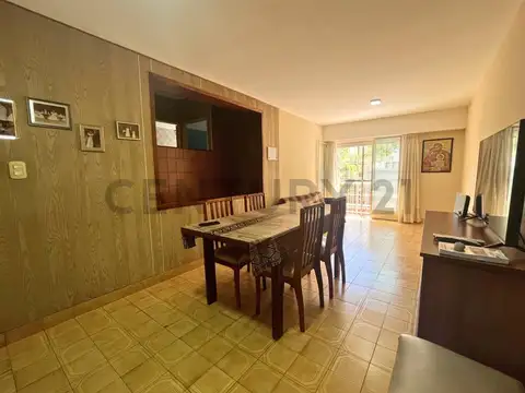 Venta Casa 3 Dormitorios con patio en República de la Sexta, Rosario