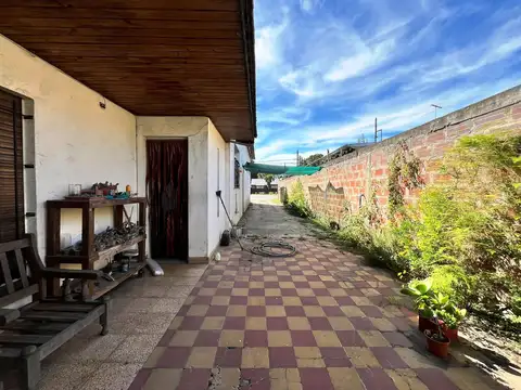¡Ideal Inversores! Lote 1300m² con Galpones y Casa sobre C. Belgrano 409 y 411 Villa Elisa