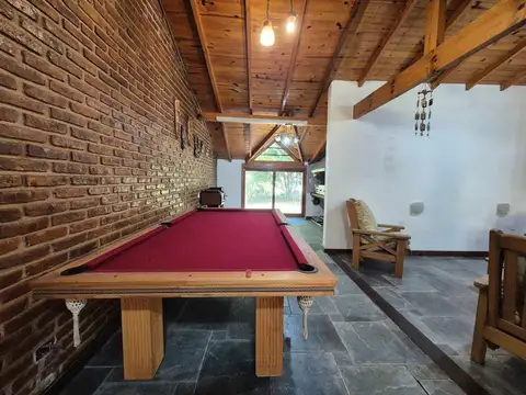 CASA 5 AMBIENTES EN VENTA EN EL TREBOL CON PILETA