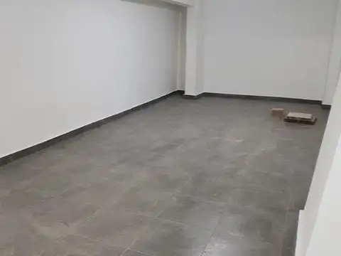 LOCAL COMERCIAL A ESTRENAR -ZONA EX TERMINAL